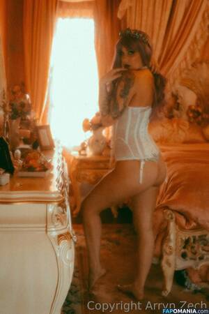 Arryn Porn Solo - Arryn Zech / ArrynZech / RWBY / Rooster Teeth / arryn Nude OnlyFans Leaked  Photo #225 - Fapomania