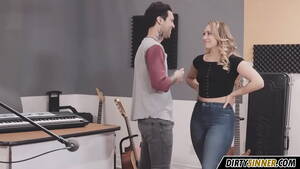 dad girlfriend - my step dad's new girlfriend - XVIDEOS.COM