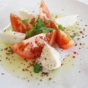 Croatian Cuisine - FOOD PORN! Tomato and Fresh Mozzarella â€“ Chef Benny Doro