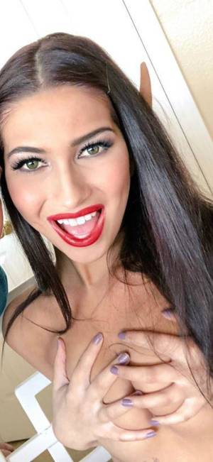 Day Of The Dead Nude Porn - Her close friend Jimmie revealed she managed to stay three days sober, and  even helped