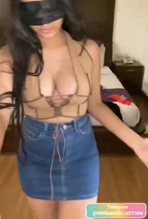 desi leaked videos - Desi Eye Mask Girl Viral - MMS Leaked video