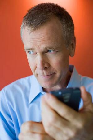 Chubby Pov Blackmail Porn - Adult Victims of Cyberbullying | Advice & Helpful Strategies