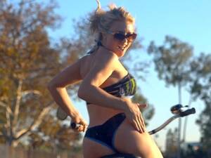 Dianna Dahlgren Porn - Dianna Dahlgren, Miss Supercross 2015 - Knackarsch und \