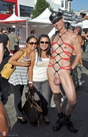 Funny Public - +1 -1