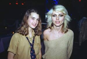 Katy Perry Gloryhole Porn - Kurt Cobain with Courtney Love before he became famous (1980) :  r/fakehistoryporn