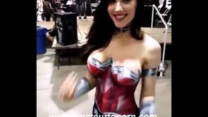 Body Paint Porn Parody - Naked Wonder Woman body painting,amateur teen - XVIDEOS.COM