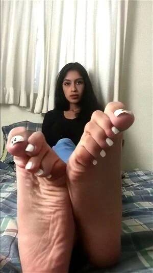 long toes - Long Toes Porn - Big Feet & Toes Videos - SpankBang