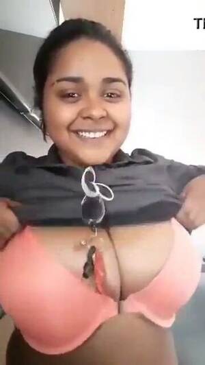 desi tit flash - Desi Big Tits Flash - Porn Videos & Photos - EroMe