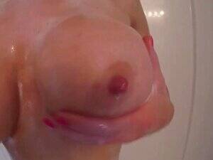 big tits bath solo - Bathroom Big Tits Solo porn videos at Xecce.com