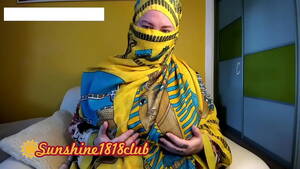 Arab Big Tits Hidden Cam - Turkish Arab wife in hijab with big boobs muslim cams recording October  26st - XVIDEOS.COM