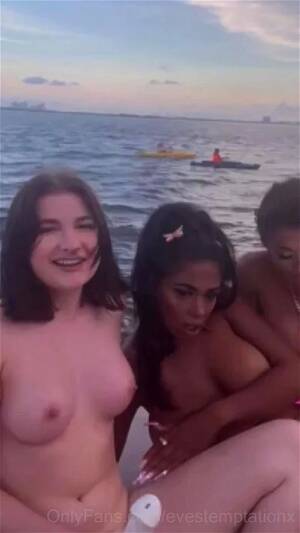 Funny Amateur Public - Watch Onlyfans Lesbians Outdoor Fun - Ebony, Public, Amateur Porn -  SpankBang