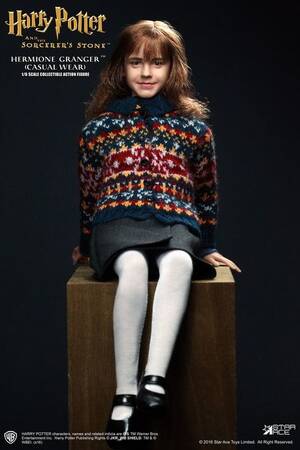 First Year Hermione Granger Porn - Hermione Granger (Casual Wear) - 1:6 Scale Action Figure | at Mighty Ape  Australia