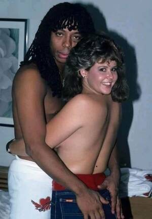 Linda Blair Porn - 36 dirty random's you don't want to put in your mouth - Gallery