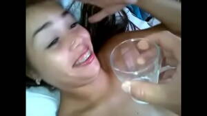 Cum Puke Porn - ZENDRA GAG CUM PUKE - XVIDEOS.COM