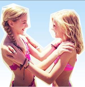 Dance Moms Chloe Lukasiak Porn - Paige Hyland and Chloe Lukasiak Â· Chloe And PaigeDance Moms ...