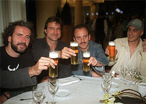 Alberto San Juan Porn - De izquierda a derecha, Guillermo Toledo, Alberto San Juan, Javier  GutiÃ©rrez y Roberto