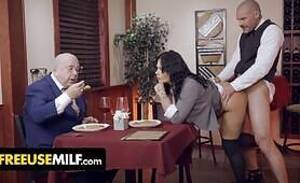 in restaurant - Restaurant - Sex videos & porn