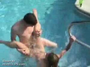 Glass Pool Sex - Sex In A Swimming Pool : XXXBunker.com Porn Tube