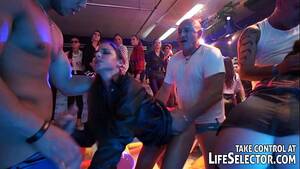 extreme swinger party - Swinger party goes hardcore... - XVIDEOS.COM
