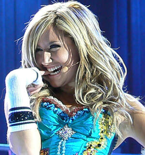 Ashley Tisdale Porn Captions - File:Ashley Tisdale crop.jpg - Wikimedia Commons