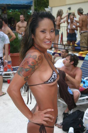 asian lesbian bikini girls - Video porno online gratis ...