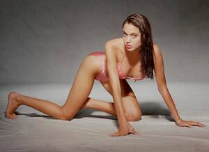 Angelina Jolie Getting Fucked - Angelina Jolie - 1991 : r/OldSchoolCelebs
