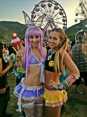 Nocturnal Wonderland Porn - Beyond Wonderland! I kinda wanna wear a wig to a rave hehe