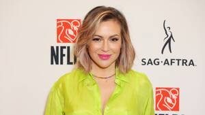 Alyssa Milano Xxx - Alyssa Milano Gives 'Who's the Boss?' Reboot Update (Exclusive)
