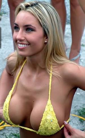 non nude desi girls - Scissoring Lesbians Photos | Hot non-nude lesbian photos hot women, sexy  women