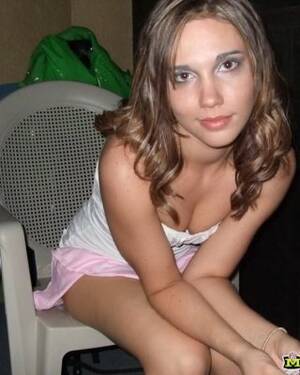 My Nn Gf - Pics of my girlfriend smoking and being a lazy bitch Porn Pictures, XXX  Photos, Sex Images #3099436 - PICTOA