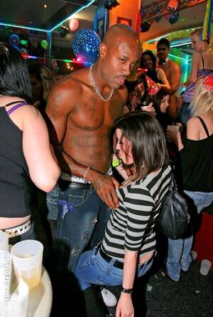 Club Party Porn - Fotos Porno de Interracial Club Party Hardcore al Desnudo - PornPics.com
