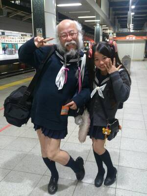 Asian Schoolgirl Uniform Blowjob - Only in Japan... : r/funny