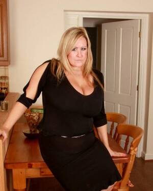 Bbw Leah Jayne Big Tits - Leah Jayne Bbw Porn Pics - PICTOA