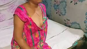 Indian Aunty Pussy Cum - Indian Bengali aunty Tumpa has creampie sex with husband, cum inside pussy