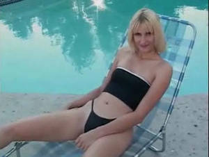 Gia Regency Porn - Gia Regency deepthroated by the pool DTD