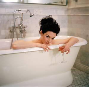 Netherlands Bathroom Porn - Stoya Takes a Bath and Talks About Her New Pay-Per-Scene Porn Site
