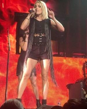 Carrie Underwood Monster Porn - Klik op de foto om originele grootte te bekijken. Carrie UnderwoodCountry  ...
