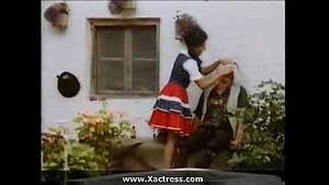 Country Vintage German Porn - VINTAGE GERMAN 1975 COMPLETE FUNNY - XVIDEOS.COM