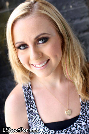 mae meyers - Interview with a Porn Star (#80): Mae Meyers - I Shoot Porn