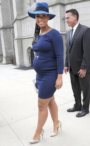 alicia keys pregnant and naked - Pregnant Alicia Keys Poses Naked for Charity! See the Pic