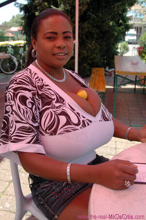 massive black tits tight tops - Black lovely bimbo wearing tight t-shirts o - XXX Dessert - Picture 4