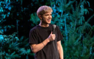 friends jennifer aniston shemale - Jennifer Aniston says comedians have it hard now because â€œyou have to be  very carefulâ€ - LGBTQ Nation