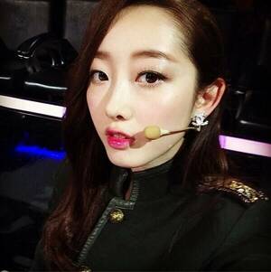 Asian Blackmail - Chinese actress finds relief as blackmailer arrested after threats to  expose upskirt photos | Thaiger