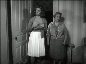 Aunt Bee Porn - She's like Aunt Bea from Mayberry.