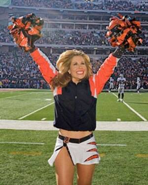 Cheerleader Porn Fakes Girl Meets World - G-L-O-R-Y! | GQ