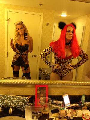 Fucking Jenny Mccarthy Cheerleader - Jenny McCarthy Sex Tape Porn Leaks! | InfluencerChicks