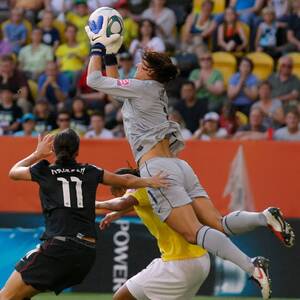 Hope Solo Anus Porn - Dorothy Surrenders: Dancing Solo