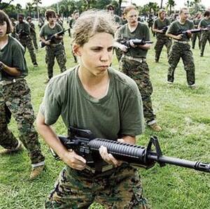 Female Soldier Porn Star - Life as an American Female Soldier | Marie Claire