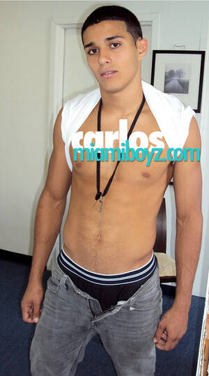 Miami Boyz Gay Porn - MiamiBoyz: Carlos - WAYBIG