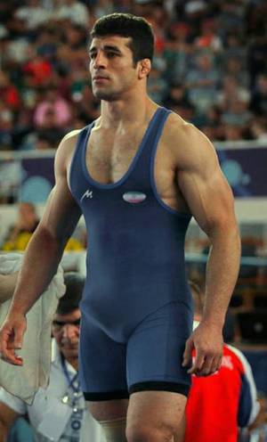 huge cocks in sports - Wrestling - Wrestler gets a medal for being brazen!